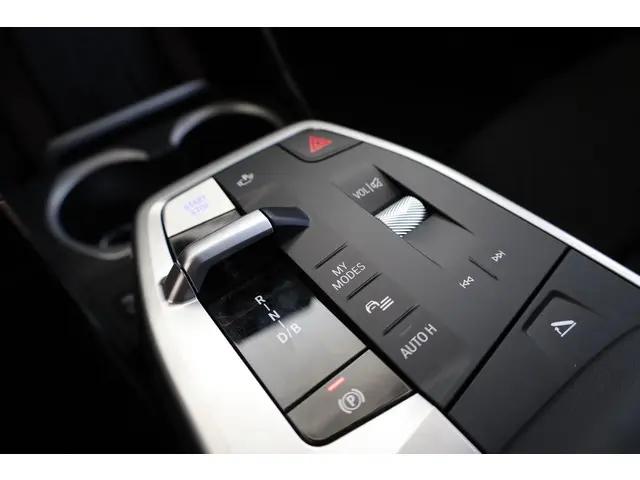 BMW iX2 eDrive20 2025 Elektrisch 19