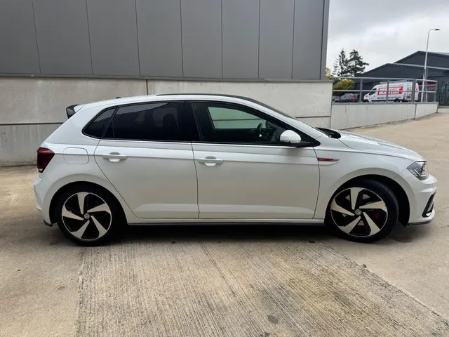Volkswagen Polo 2.0 TSI GTI 2019 Benzine 6