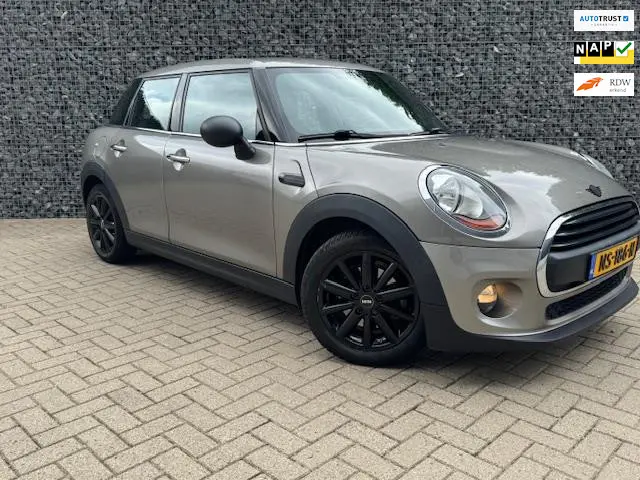MINI One Mini 1.2 Salt Business 2017 Benzine