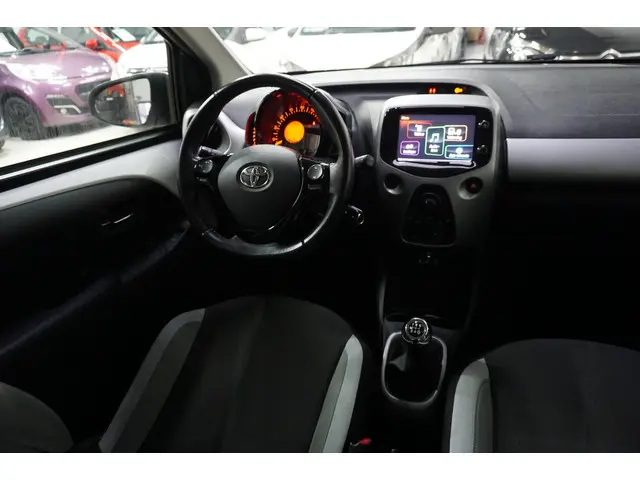 Toyota Aygo 1.0 VVT-i x-sport 2016 Benzine 34