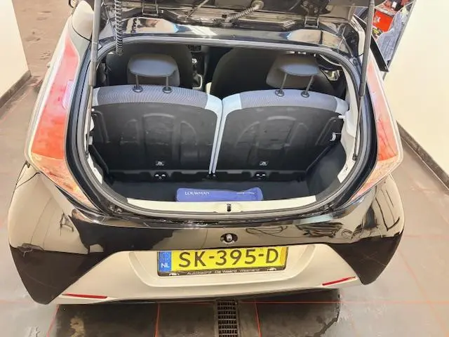 Toyota Aygo 1.0 VVT-i x-nav 2018 Benzine 22