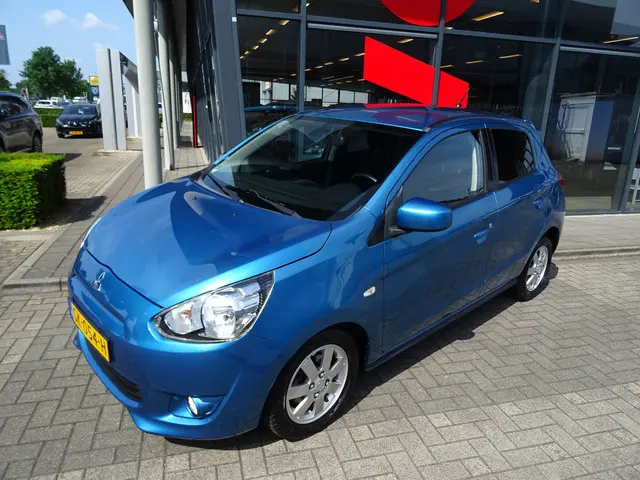 Mitsubishi Space Star 1.0 Bright 2015 Benzine 4