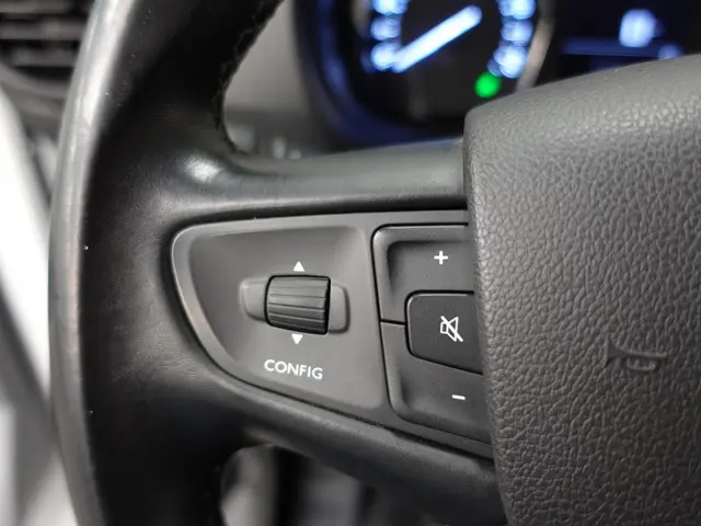 Opel Vivaro 1.5 CDTI L3H1 Edition 2022 Diesel 13