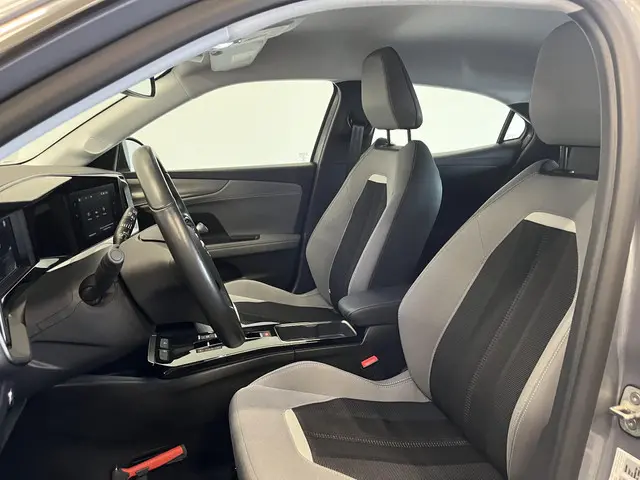 Opel Mokka-e Elegance 50-kWh 11kw bl. 2021 Elektrisch 26