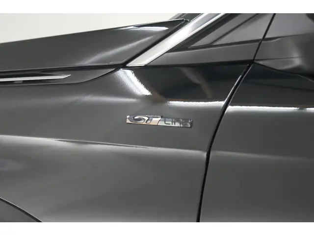 Peugeot 5008 PureTech 130 EAT8 GT Line 2020 Benzine 17