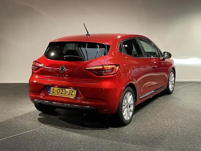 Renault Clio 1.0 TCe Intens 2021 Benzine 2