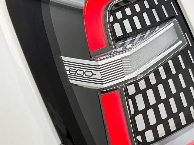 Fiat 600 1.2 Hybrid Bicolore 2024 Benzine 19