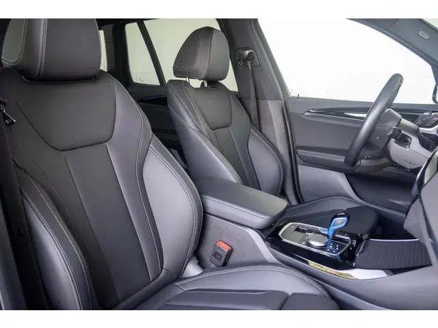 BMW iX3 Executive 80 kwh 2022 Elektrisch 8