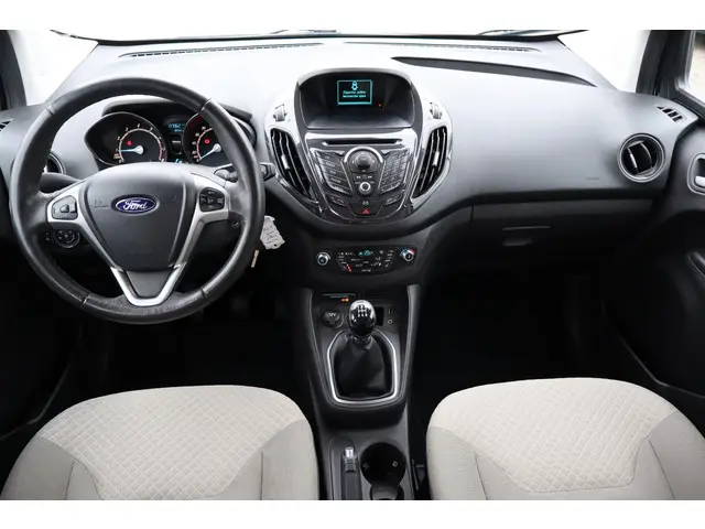 Ford Tourneo Courier 2