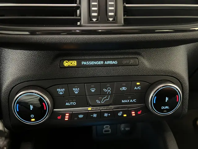 Ford Kuga 2.5 PHEV ST-Line X 2024 Hybride Benzine 34