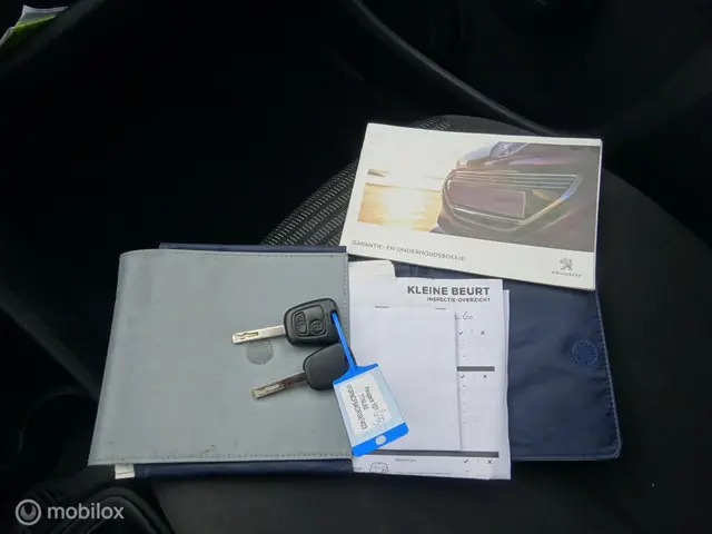 Peugeot 107 1.0 Envy 2014 Benzine 17