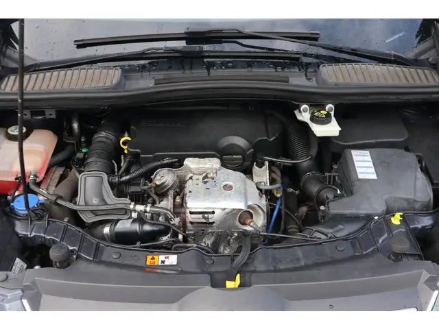 Ford C-MAX 1.0 Edition 2014 Benzine 31