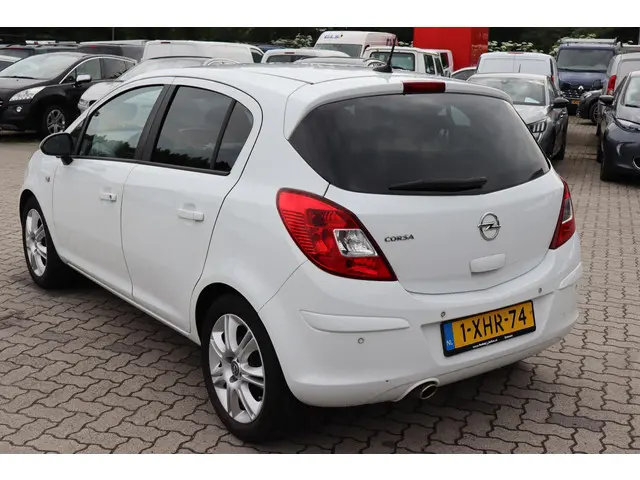 Opel Corsa 1.2 EcoFlex BlitZ LPG 2014 Benzine 8