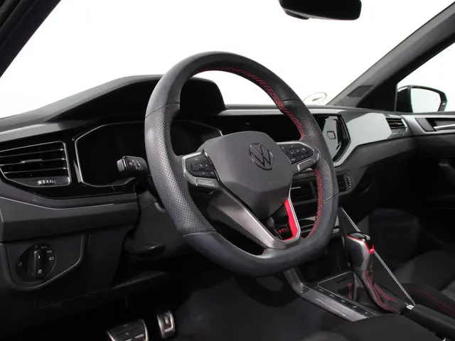 Volkswagen Polo 2