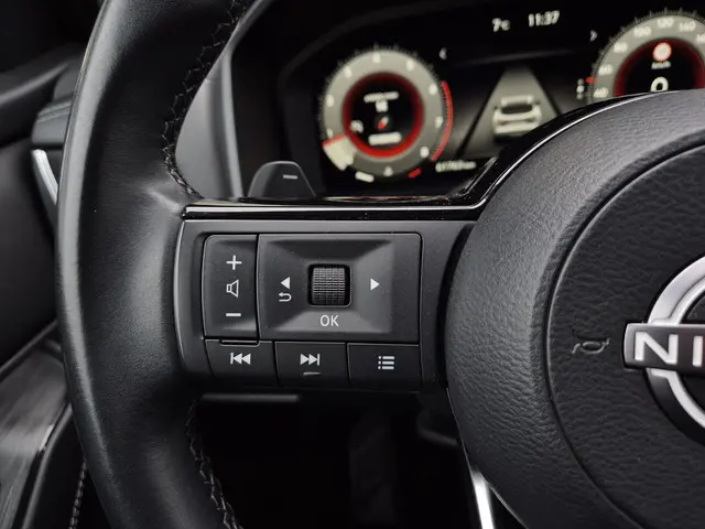 Nissan QASHQAI 1.3 MHEV Xtronic N-Connecta 2022 Benzine 24