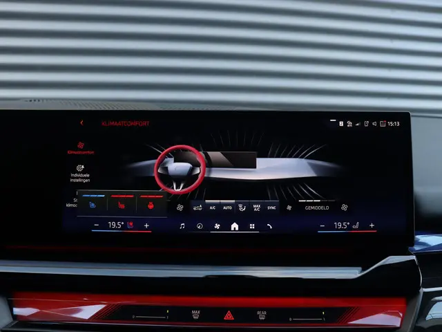 BMW 5 Serie Touring 550e xDrive 2025 Hybride Benzine 30