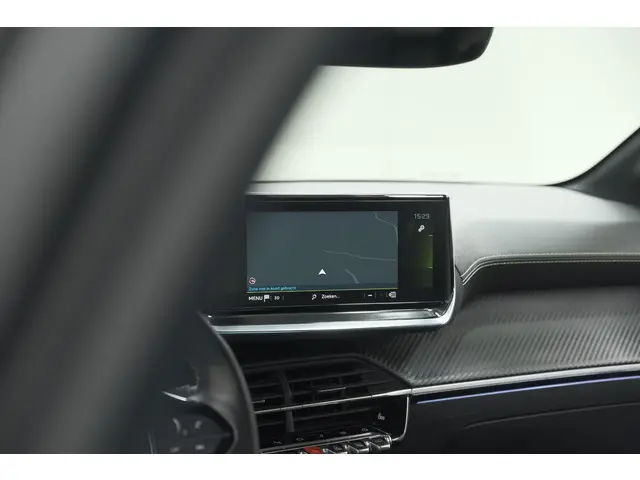 Peugeot 208 PureTech 100 GT 2021 Benzine 57
