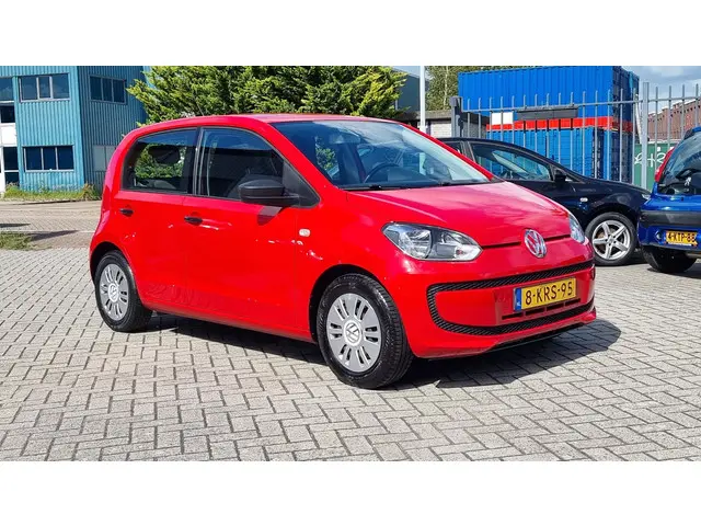 Volkswagen up! 3