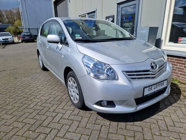 Toyota Verso 1.6 VVT-i Aspiration | AIRCO 2012 Benzine 13