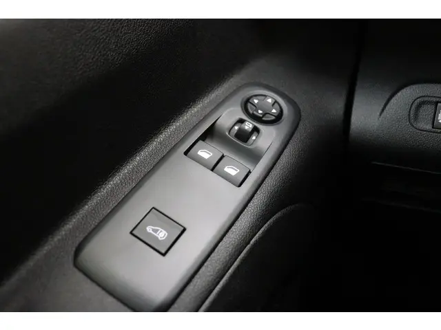 Peugeot Partner 1.5 BlueHDi 100 L1 2023 Diesel 17