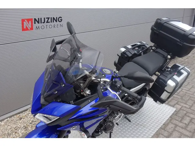 Yamaha TRACER 900 ABS 2017 Benzine 38