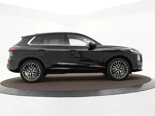 Audi Q3 1.5 200kW e-hybrid Pro line 272 PK 2026 Benzine 27