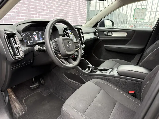Volvo XC40 1.5 T2 Momentum Business 2022 Benzine 13