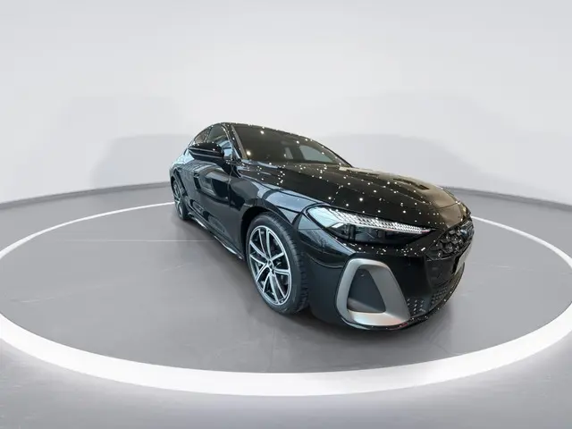 Audi A5 Limousine S edition 35 TFSI 150 PK 2025 Benzine 6