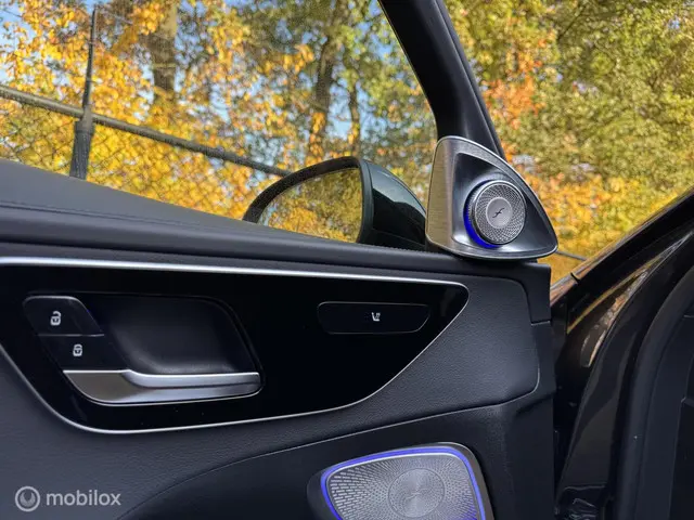 Mercedes-Benz C-Klasse 200 AMG Line 2022 Benzine 23