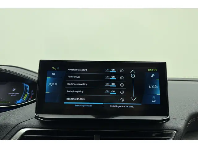 Peugeot 3008 1.6 HYbrid4 300pk GT 2023 Hybride Benzine 21