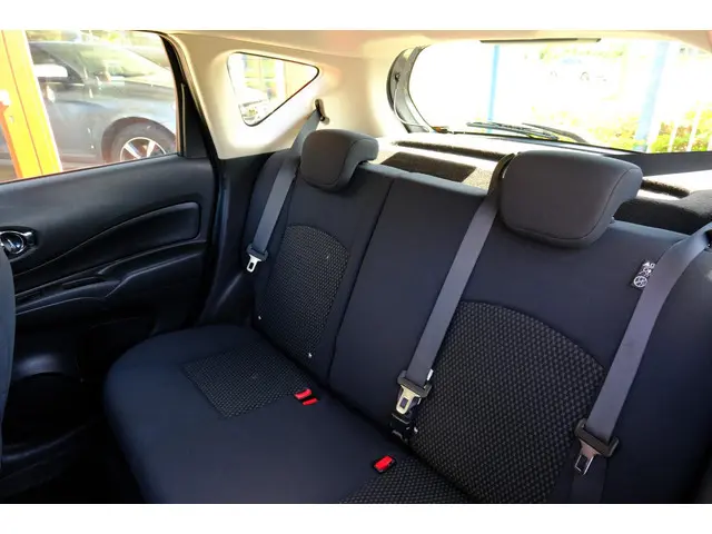 Nissan Note 1.2 Acenta 5-drs Airco|Cruise 2015 Benzine 19