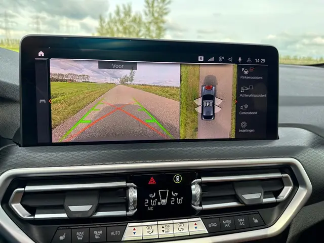 BMW X4 xDrive20i Bns Ed.+ PANORAMADAK | NAP ! 2021 Benzine 20