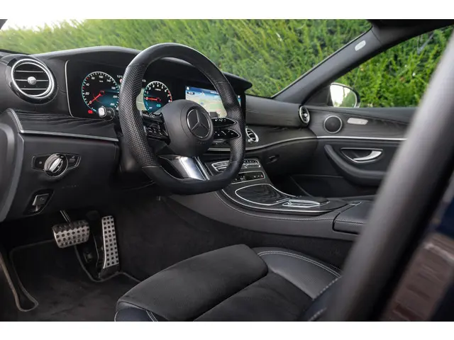 Mercedes-Benz E-Klasse 300 e AMG 2020 Hybride Benzine 4