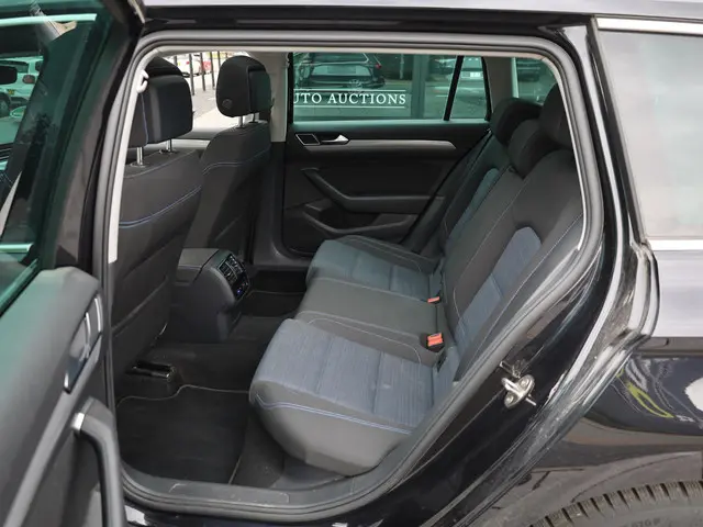 Volkswagen Passat GTE 2021 Hybride Benzine 37