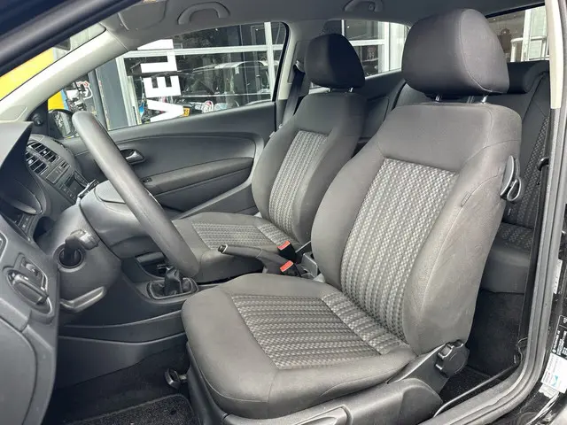 Volkswagen Polo 1.0 2014 Benzine 11