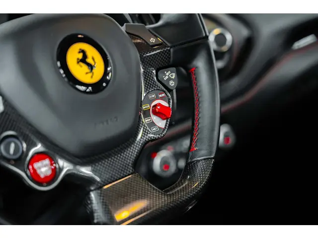 Ferrari 488 3.9 GTB HELE 2017 Benzine 30