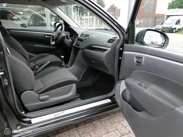 Suzuki Swift 1.6 Sport 2014 Benzine 30
