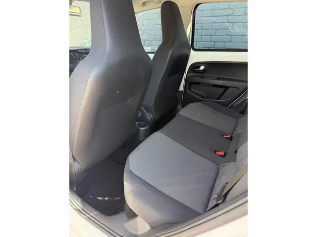 Volkswagen up! 1.0 move up! BlueMotion 2015 Benzine 16
