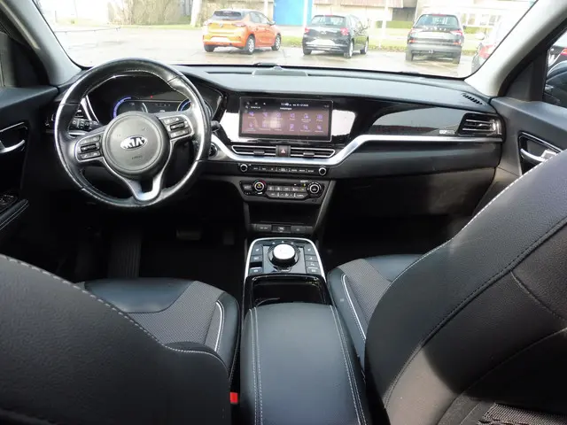 Kia e-Niro DynamicPlusLine 64 kWh 2021 Elektrisch 4