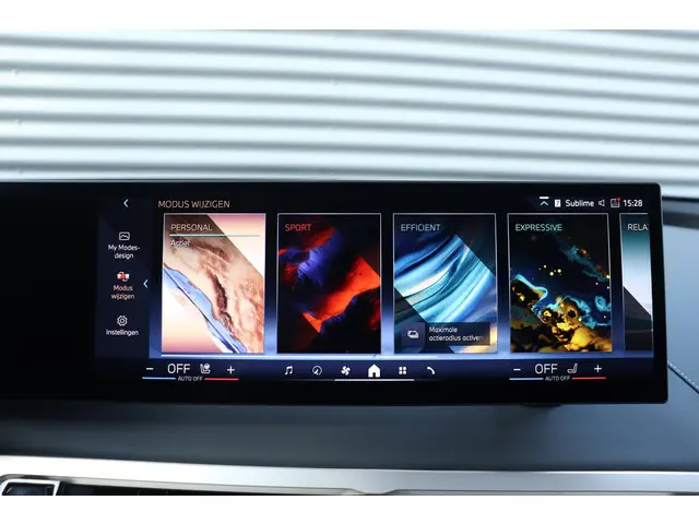 BMW iX xDrive40 High Executive 2026 Elektrisch 24