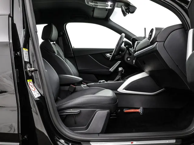 Audi Q2 35 TFSI 150pk S-tronic S Edition 2023 Benzine 9