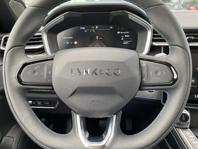 Lynk & Co 01 1.5 2023 Hybride Benzine 46