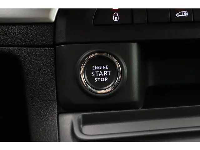 Peugeot e-Expert EV L3 75 kWh 2023 Elektrisch 25