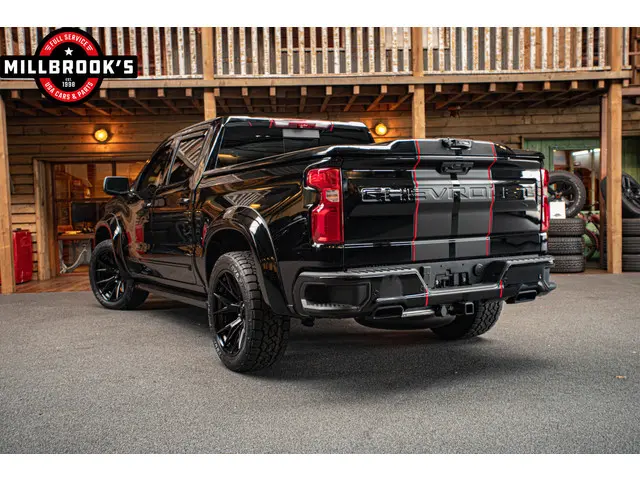 Chevrolet Silverado High Country 6.2 V8 2024 LPG/Gas 13