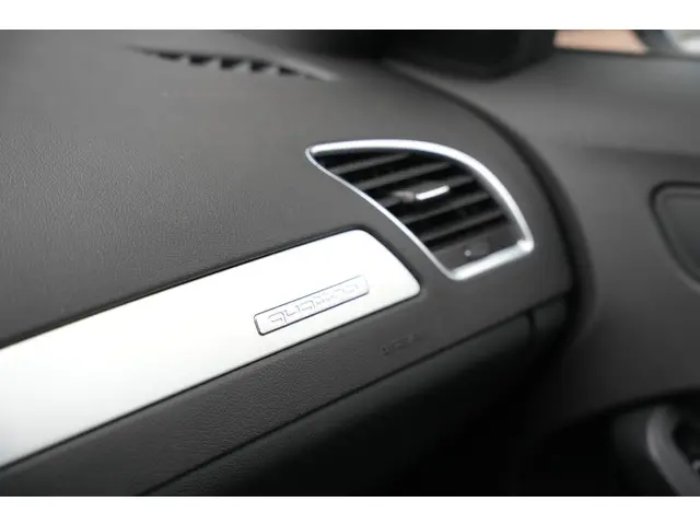 Audi A4 Avant 3.0 TFSI S4 quattro Pro Line 2013 Benzine 38