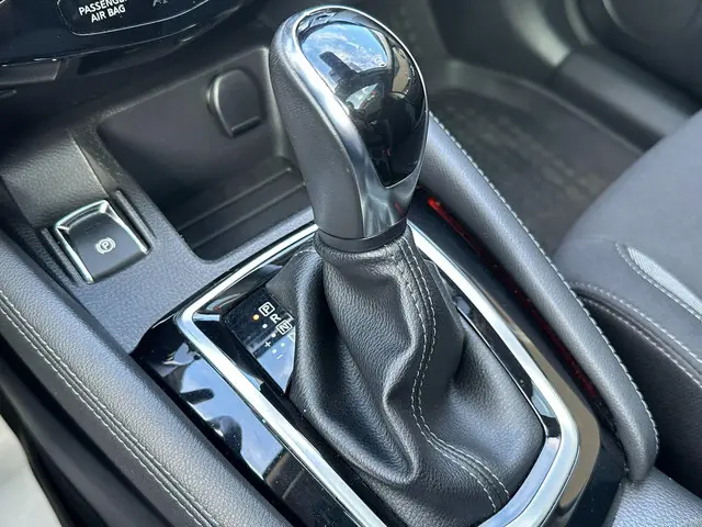 Nissan QASHQAI 1.2 N-Connecta l PANO 2017 Benzine 11