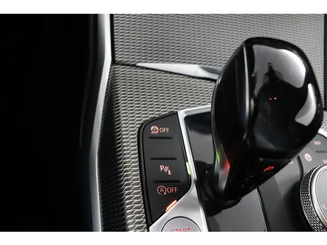 BMW 3 Serie 330i High Executive 2020 Benzine 59