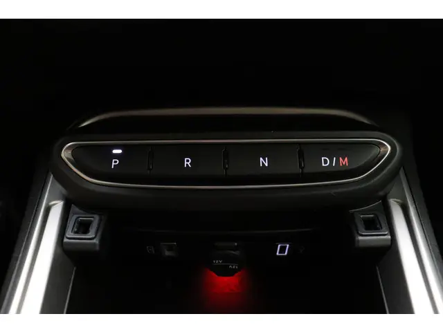 Jeep Avenger 1.2 e-Hybrid Summit 2025 Hybride Benzine 20