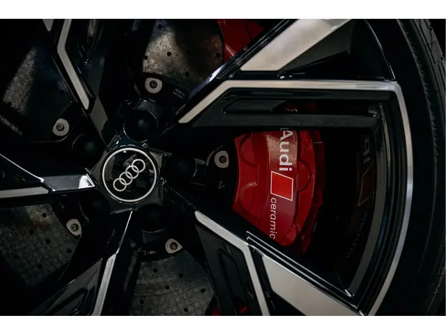 Audi RS6 RS 6 TFSI quattro 2022 Hybride Benzine 18