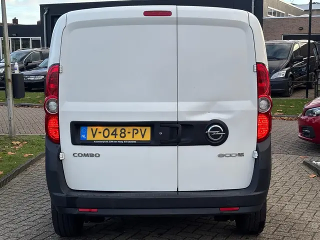 Opel Combo 1.3 CDTi L2H1 Wit Lang 2018 2018 Diesel 6